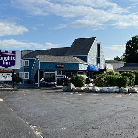 Knights Inn Mackinaw City Exteriör bild
