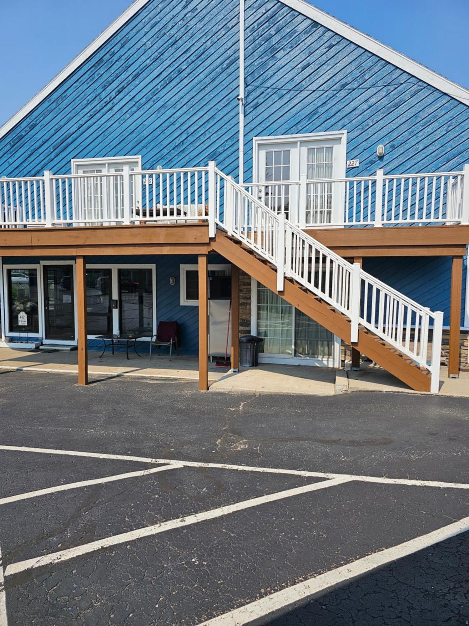 Knights Inn Mackinaw City Exteriör bild